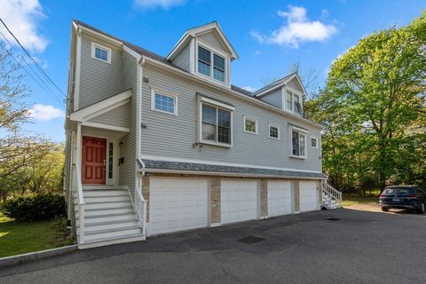 19 Dunstan St 19 Newton MA 02465