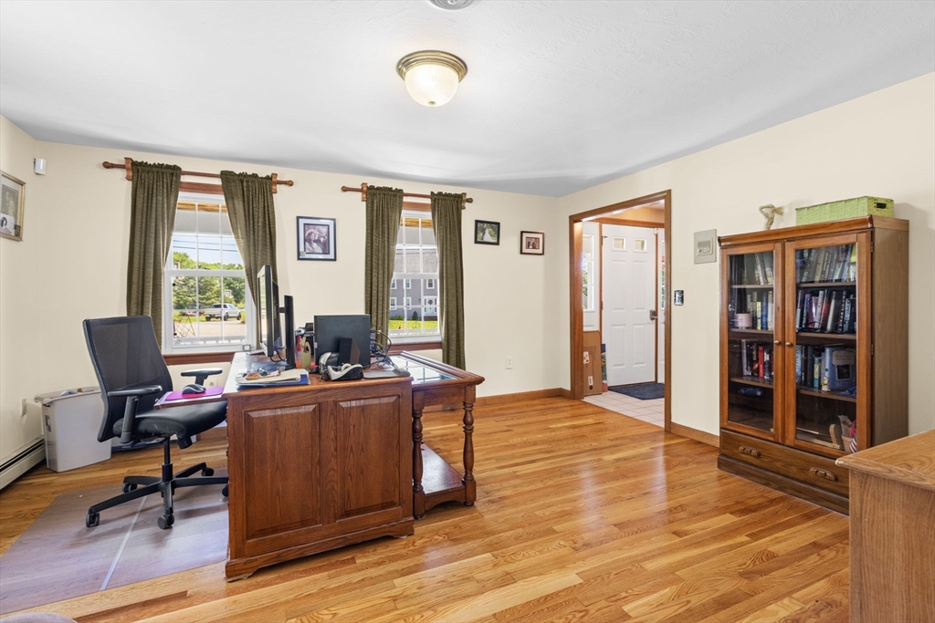 4 Jacob Way, Attleboro, MA Photo #11
