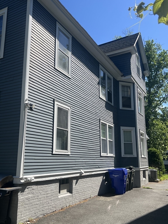120-122 Firglade Ave