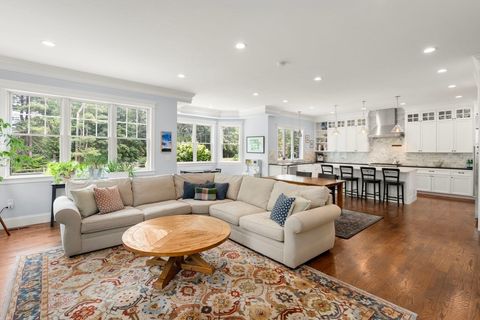 8 Normandie Rd Dover MA 02030