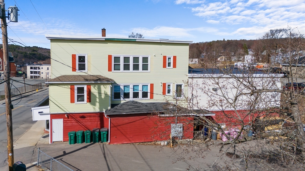 216 Daniels St