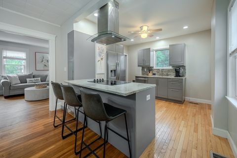 35 Lindenwood Rd Stoneham MA 02180