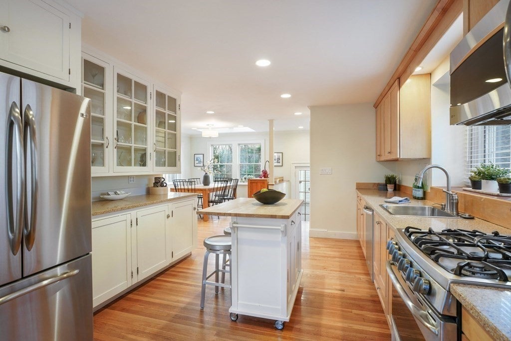 19 Vine Brook Rd, Lexington, MA, 19 Vine Brook Rd, Lexington, MA Photo #7