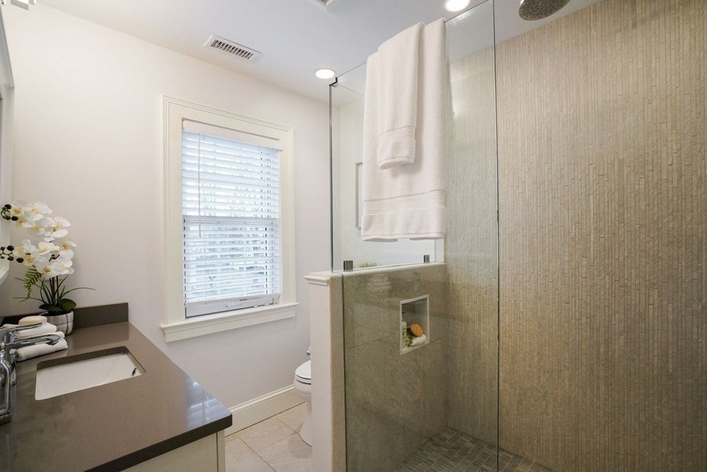 19 Vine Brook Rd, Lexington, MA, 19 Vine Brook Rd, Lexington, MA Photo #13