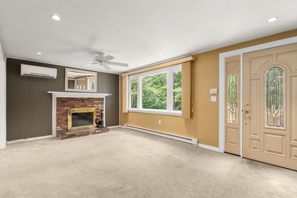 39 Whiting Rd