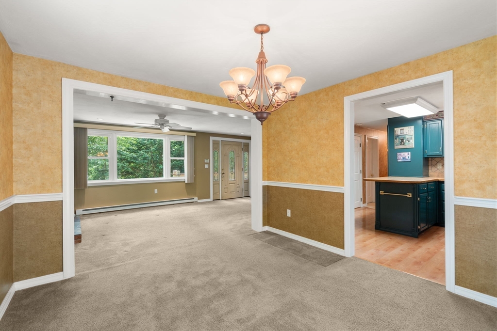 39 Whiting Rd