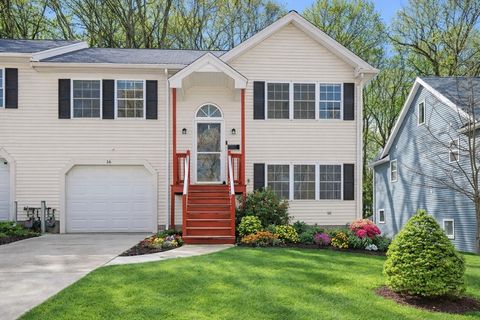 Photo of 16 Beale St, Worcester, MA 01606 (MLS # 73492658)