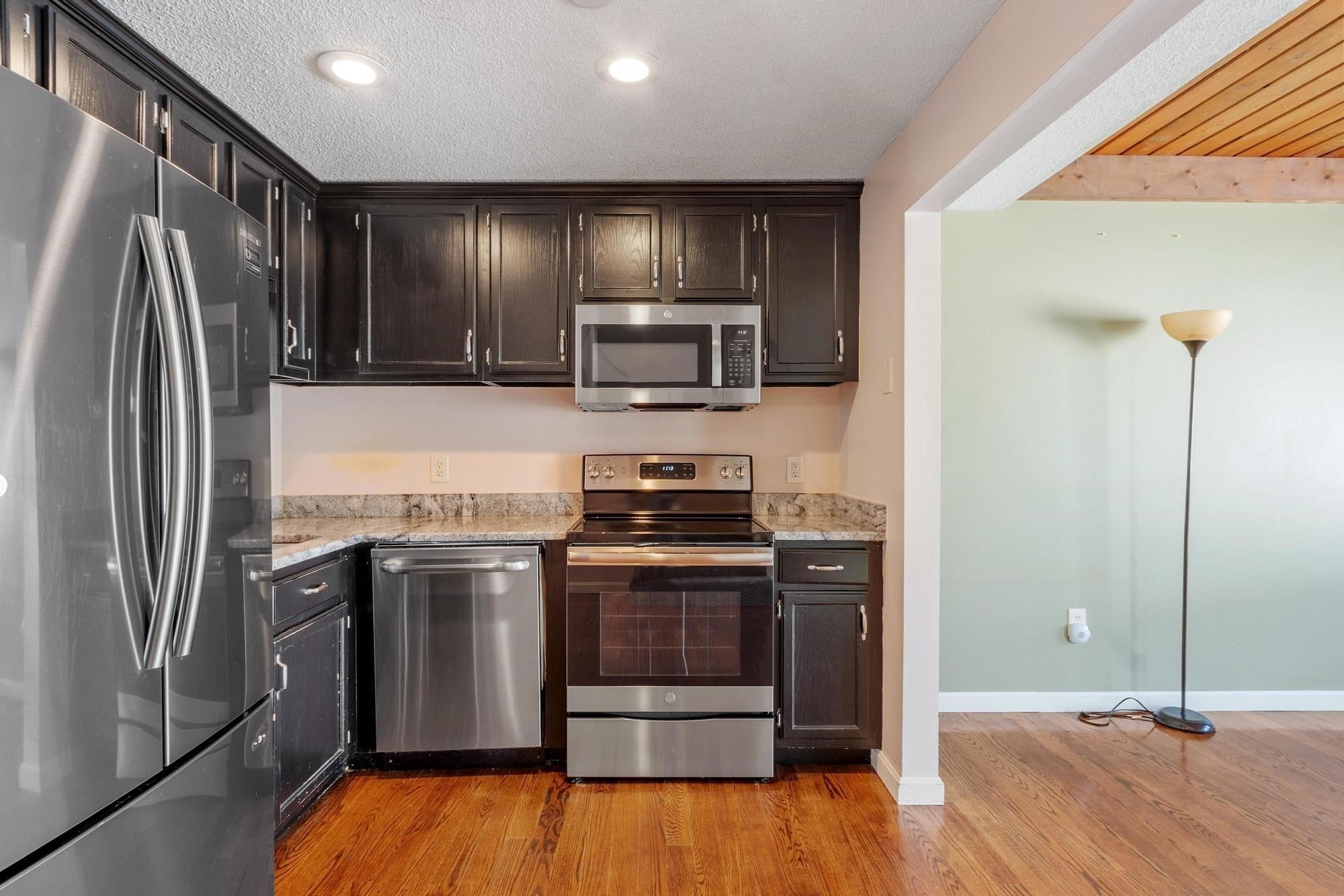 43 Meadow Pond Dr #A, Leominster, MA Photo #4