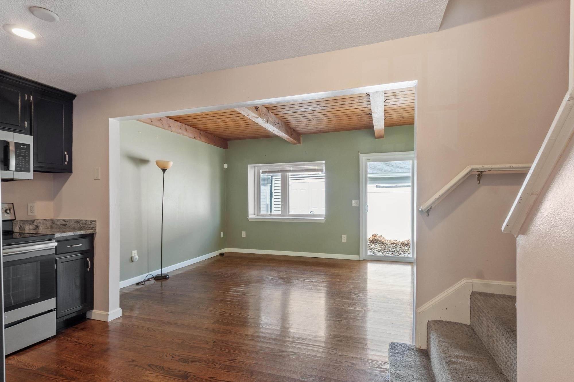 43 Meadow Pond Dr A, Leominster MA 01453