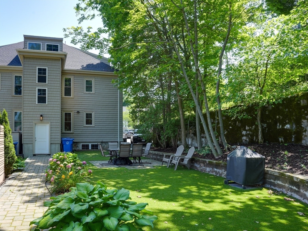 113 White St 1