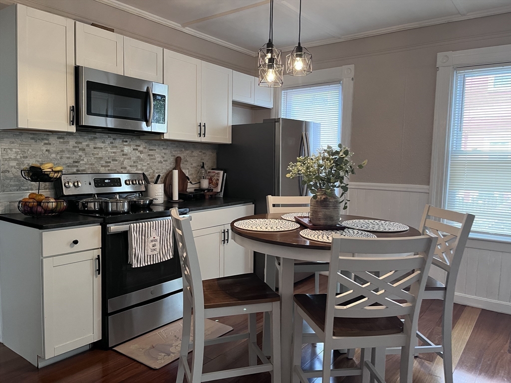 4 Wolfenden St, Attleboro, MA Photo #9