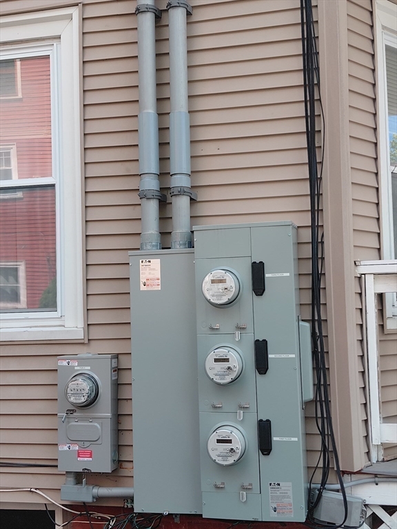 4 Wolfenden St, Attleboro, MA Photo #4