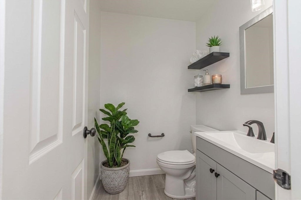 33 Lamplighter LN #33, Easton, MA, 33 Lamplighter LN #33, Easton, MA Photo #11