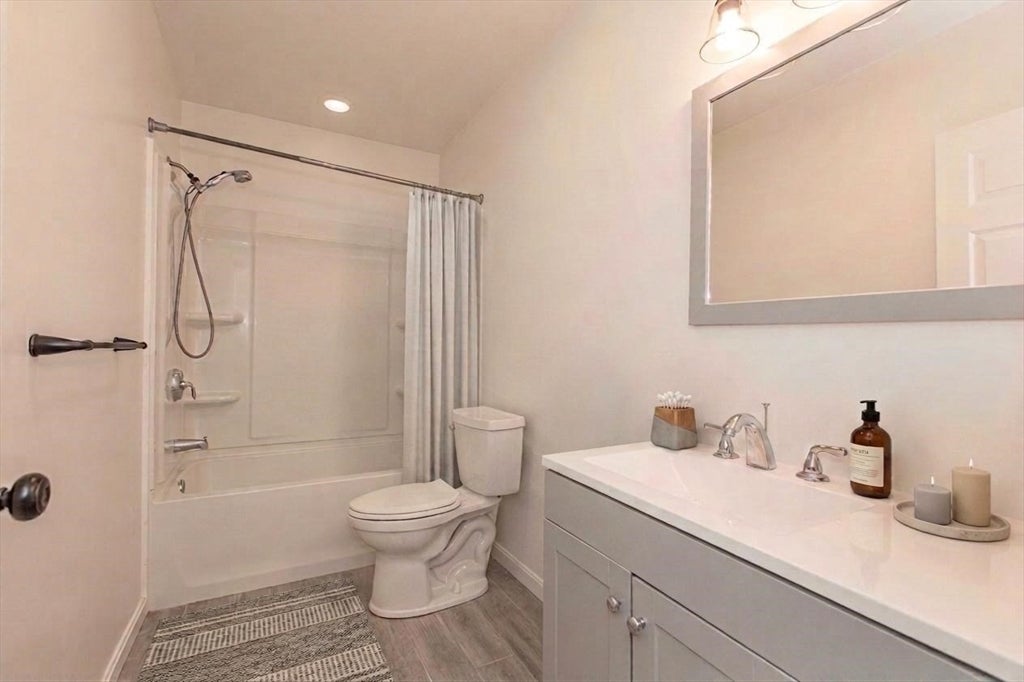 33 Lamplighter LN #33, Easton, MA, 33 Lamplighter LN #33, Easton, MA Photo #12