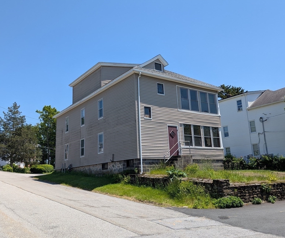 5 Hall St