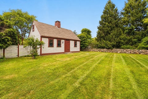 Photo of 200 Bakerville Rd, Dartmouth, MA 02748 (MLS # 73553533)