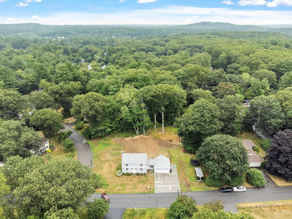 3 Thoreau Rd