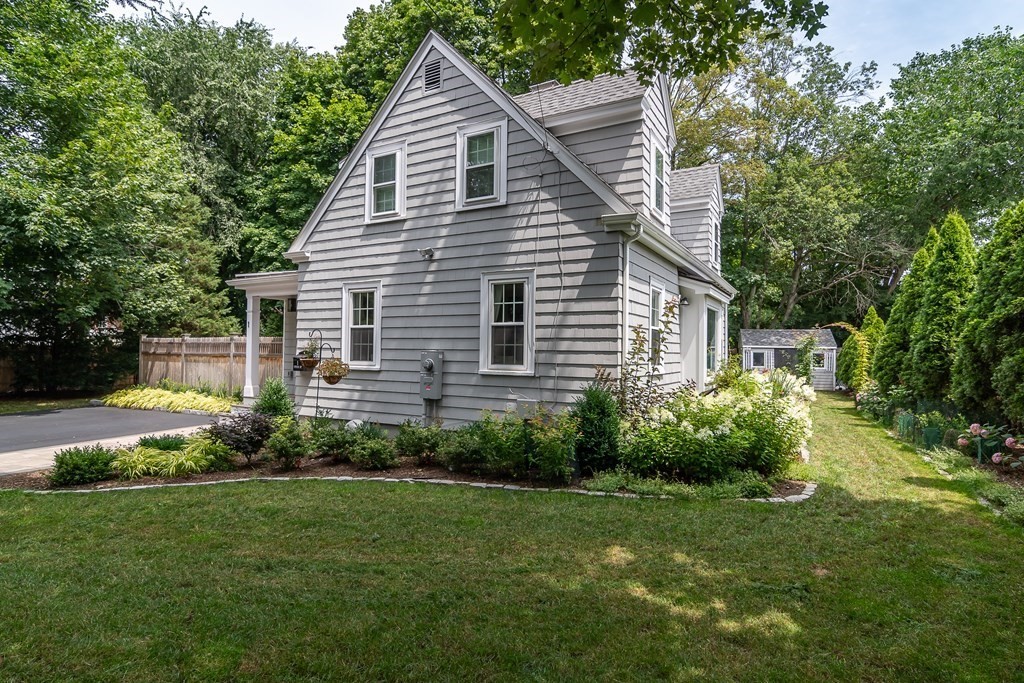 1 Roberts Rd