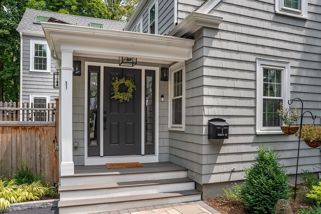 1 Roberts Rd