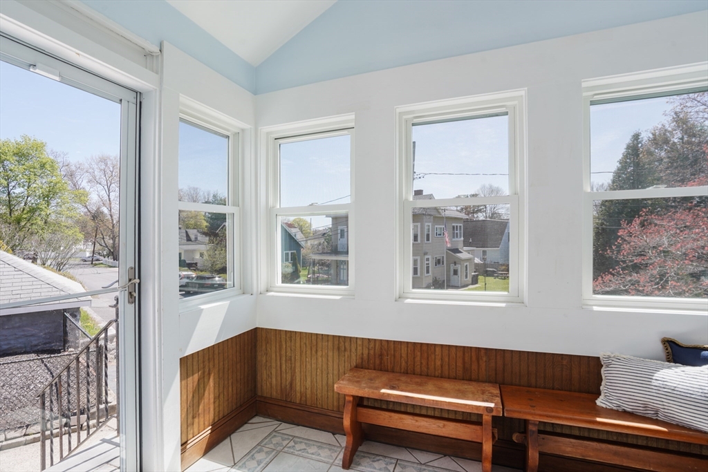 37 Violet Ave
