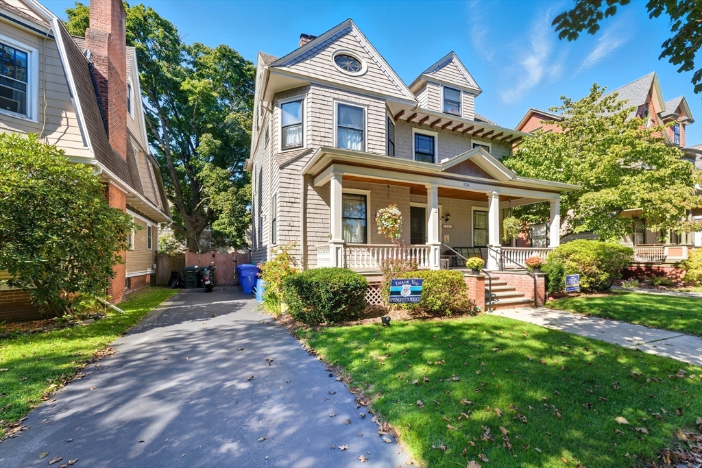 106 Magnolia Terrace