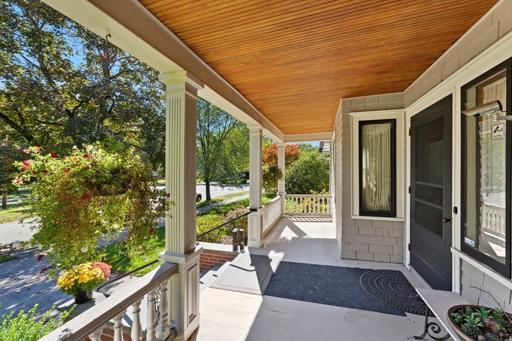 106 Magnolia Terrace