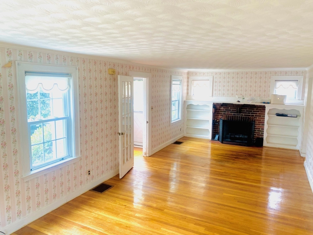 10 Seward Rd