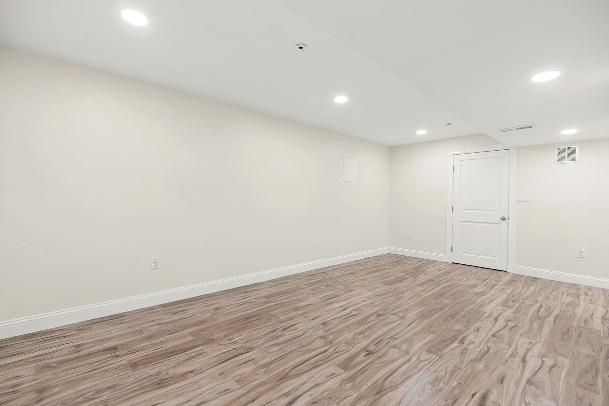 20 Smith Lane, Medford, MA, 20 Smith Lane, Medford, MA Photo #33