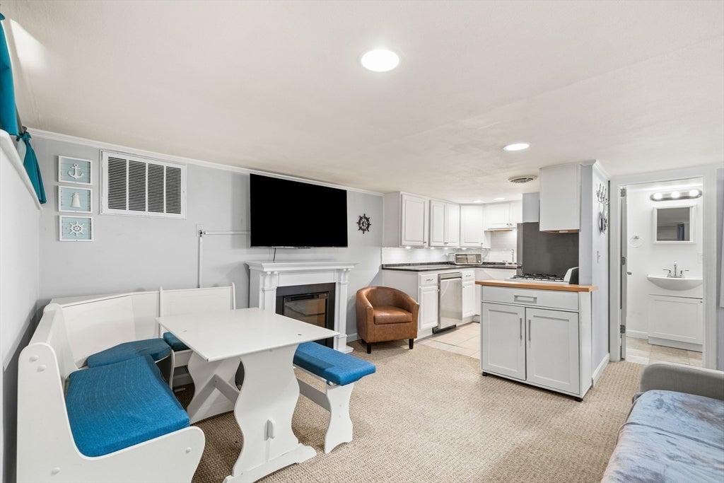8 Franklin St #19, Marblehead, MA, 8 Franklin St #19, Marblehead, MA Photo #10
