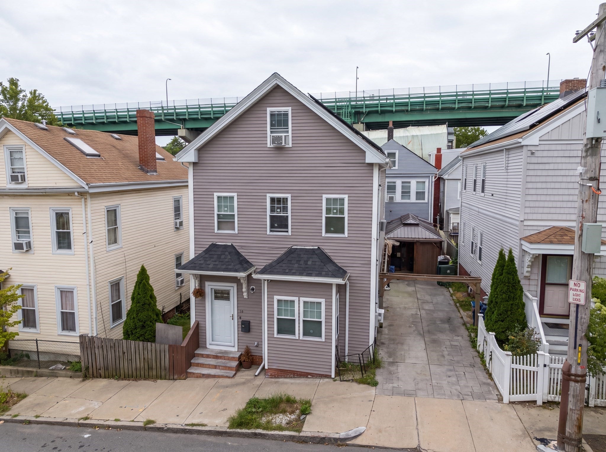 16 High St