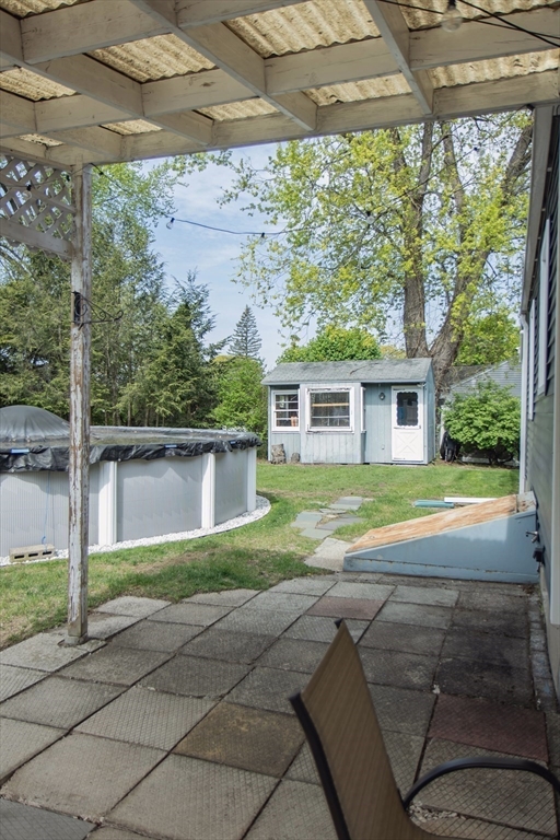 97 Pondview Dr