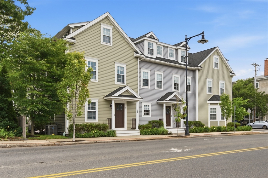 106 Bridge St 2