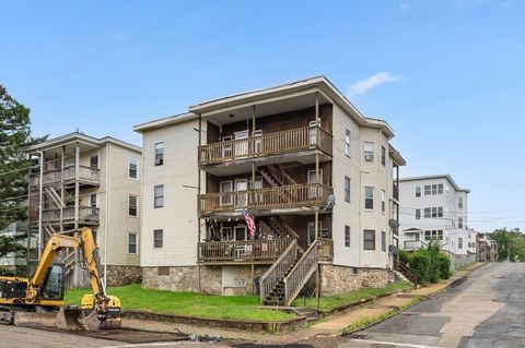 45 River St Southbridge MA 01550