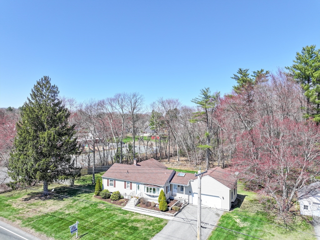 144 Mapleshade