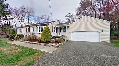 144 Mapleshade East Longmeadow MA 01028