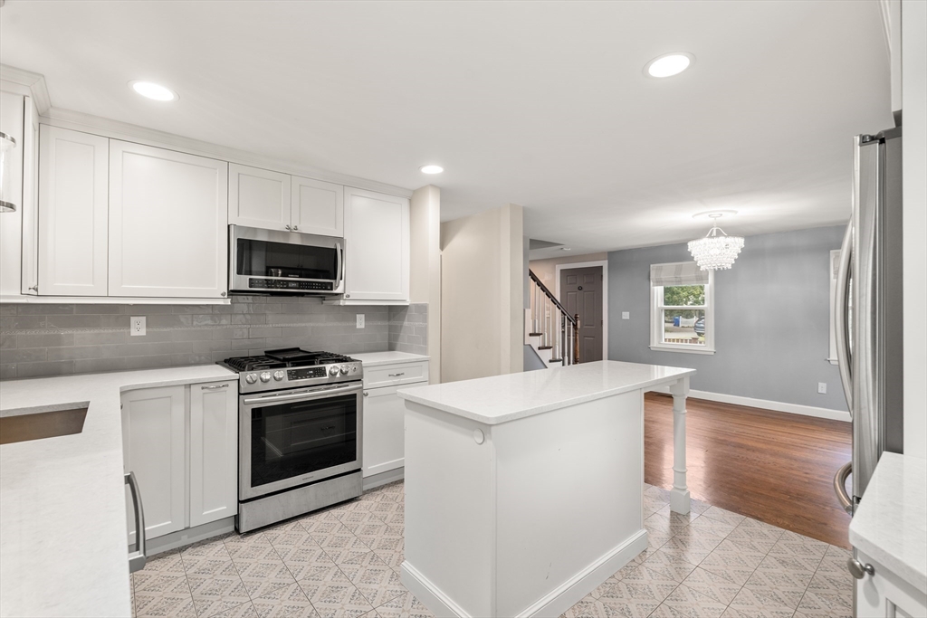 85 Westmoor Rd