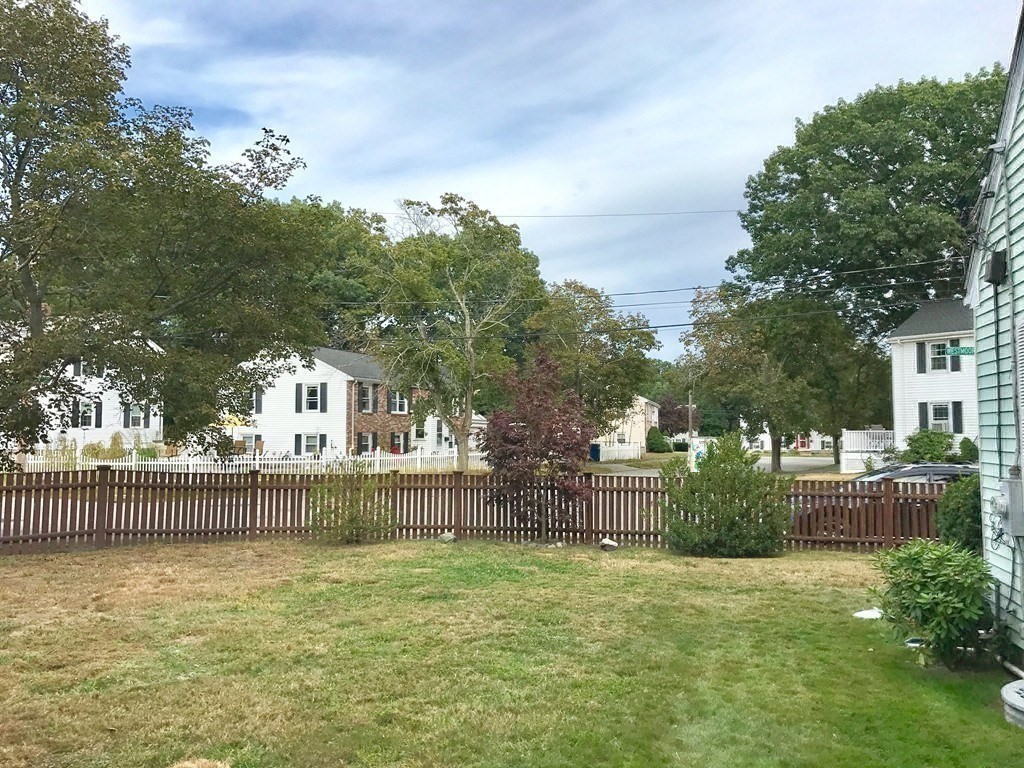 85 Westmoor Rd