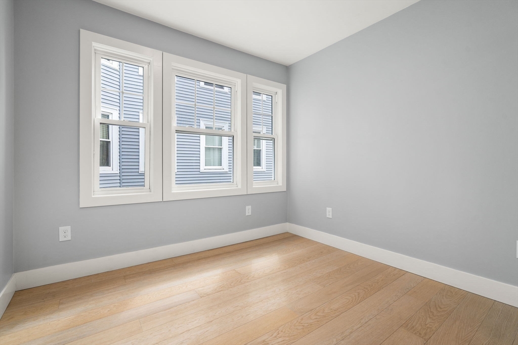 679 Columbia Road #4, Boston, MA Photo #5