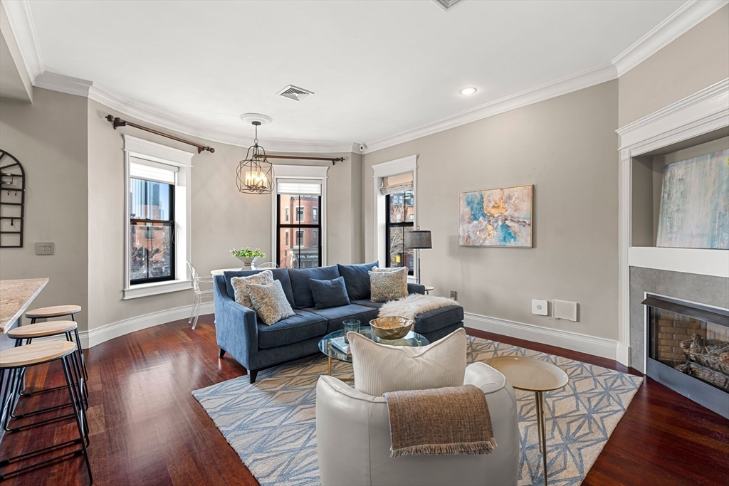 676 Tremont Street 3
