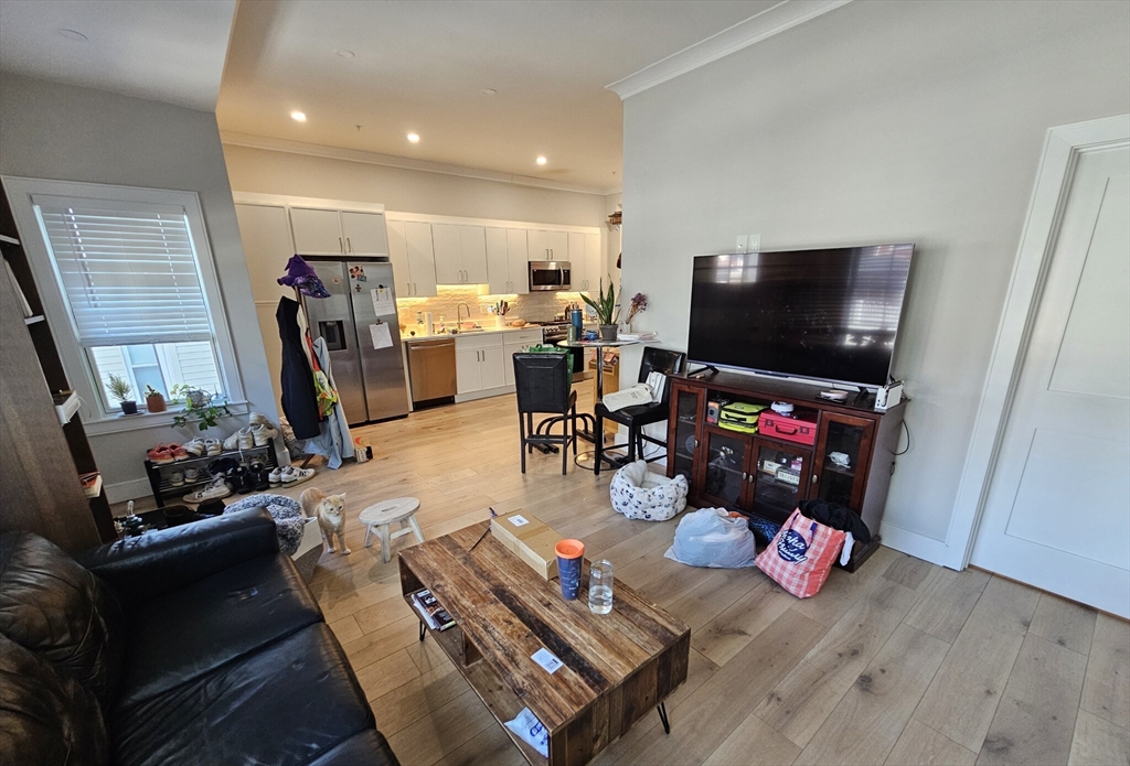 9 Everett St 1