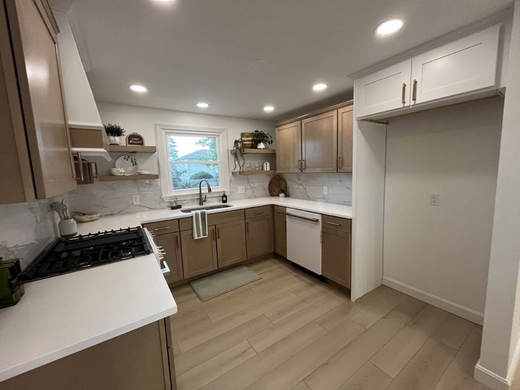 664 Norman St, Fall River, MA, 664 Norman St, Fall River, MA Photo #27