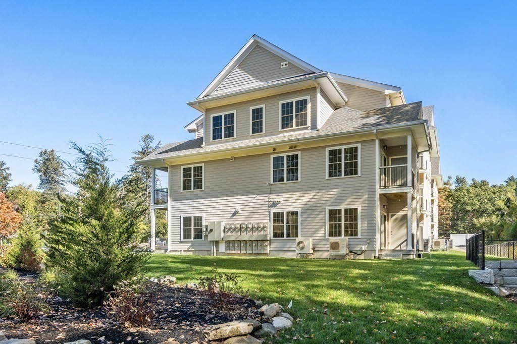 242 Main 301
