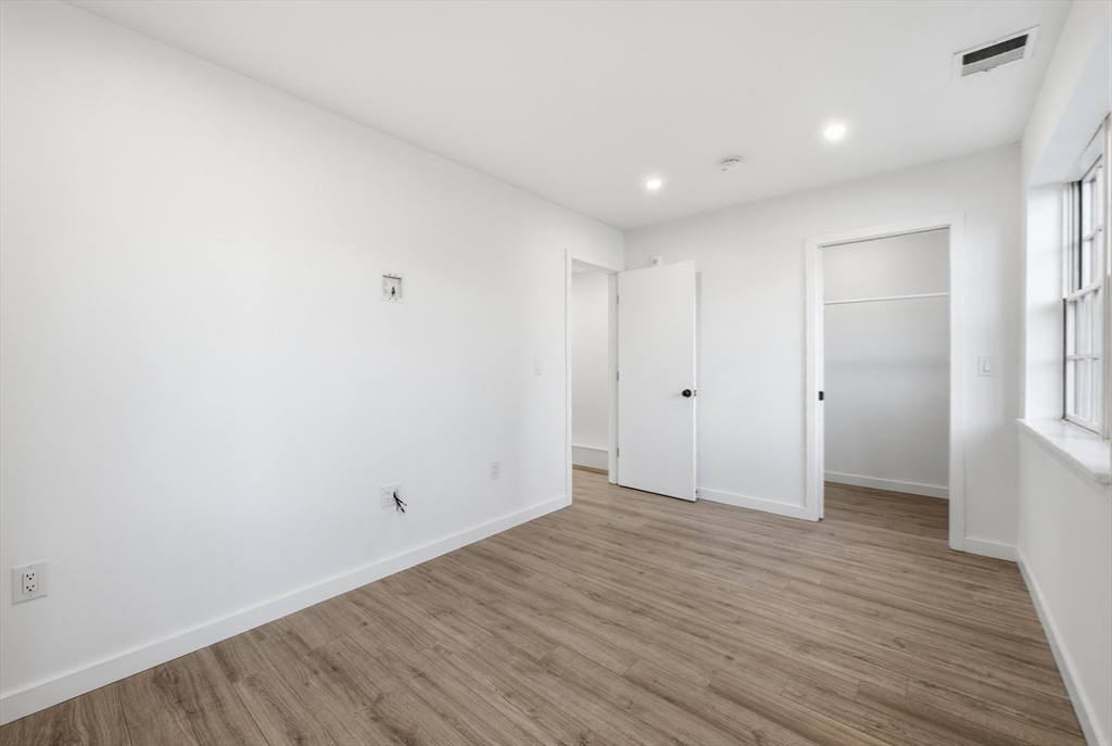 289 Central St, Lowell, MA Photo #12
