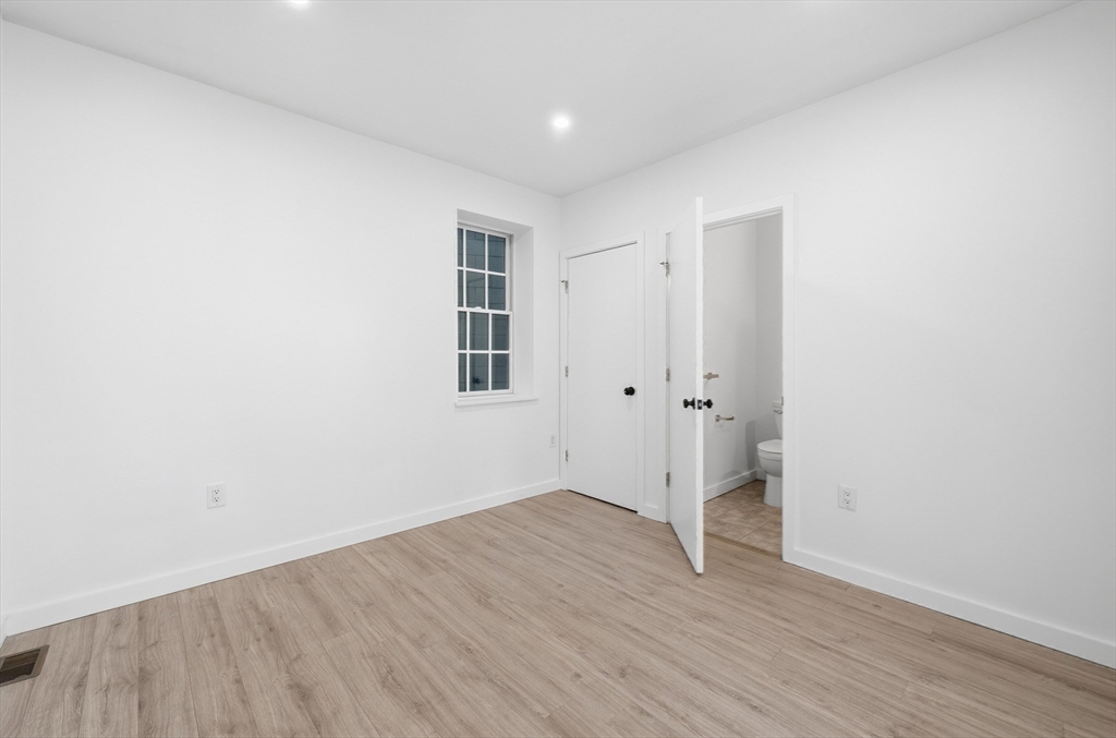 289 Central St, Lowell, MA Photo #22