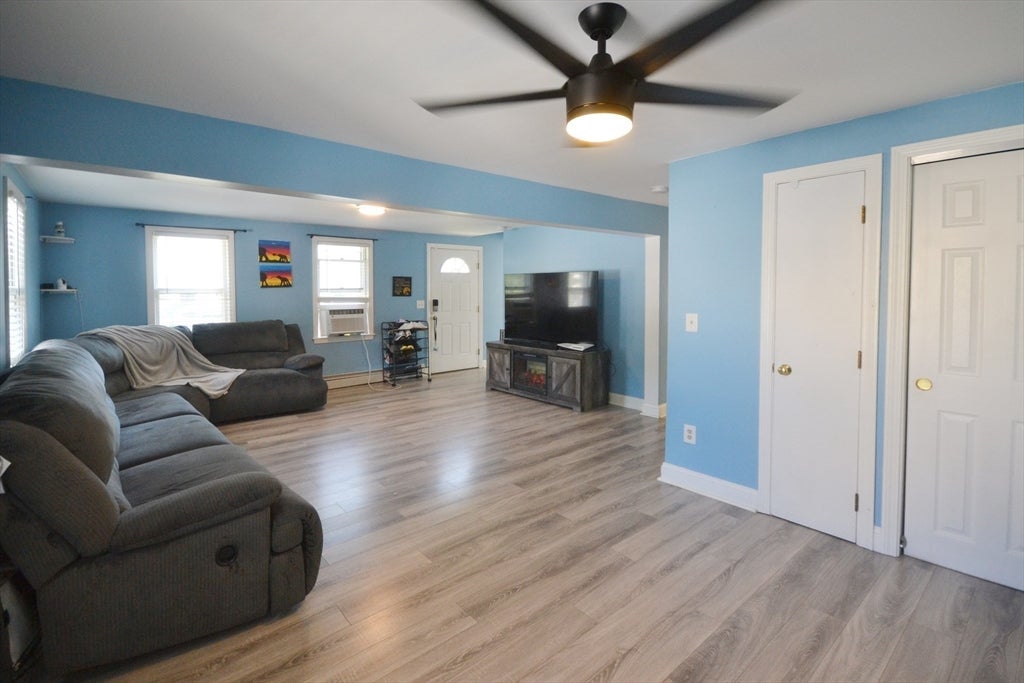 79 Lorchris St, Leominster, MA, 79 Lorchris St, Leominster, MA Photo #12
