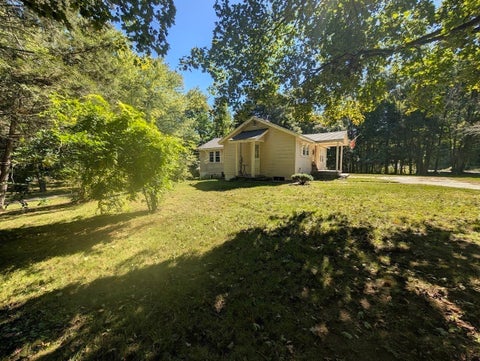 Photo of 93 Richardson Corner Rd, Charlton, MA 01507 (MLS # 73583185)
