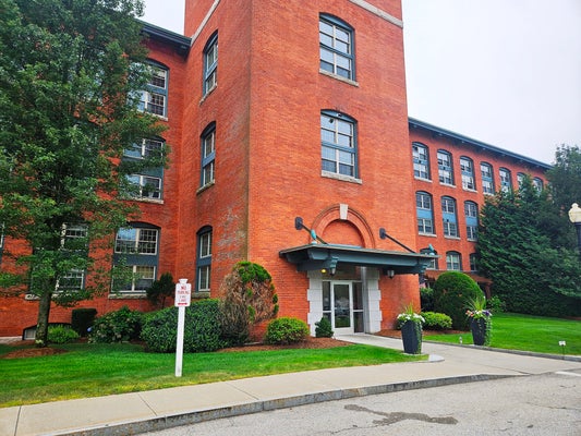 1 TUPPERWARE DR UNIT 235, NORTH SMITHFIELD, RI 02896 - Image c44ad3c5afca6ec0142e764e253b121c/2393759238