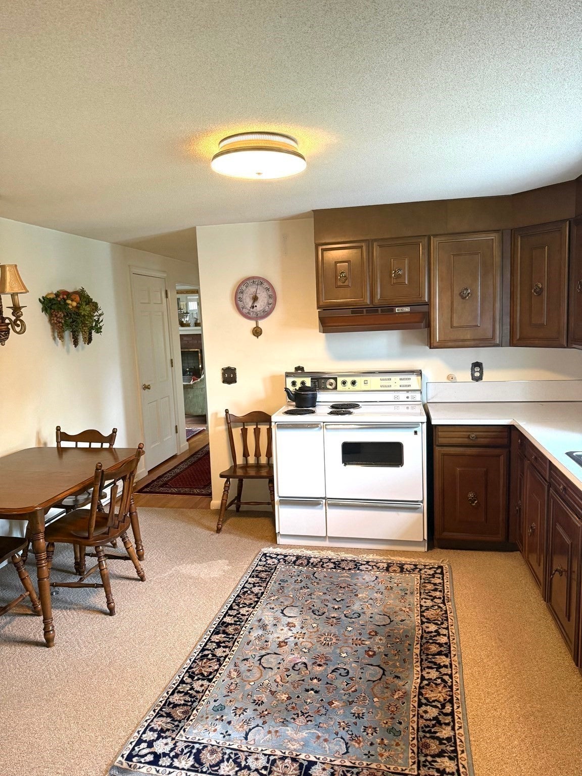 6 Gross Ln, Easthampton, MA, 6 Gross Ln, Easthampton, MA Photo #7