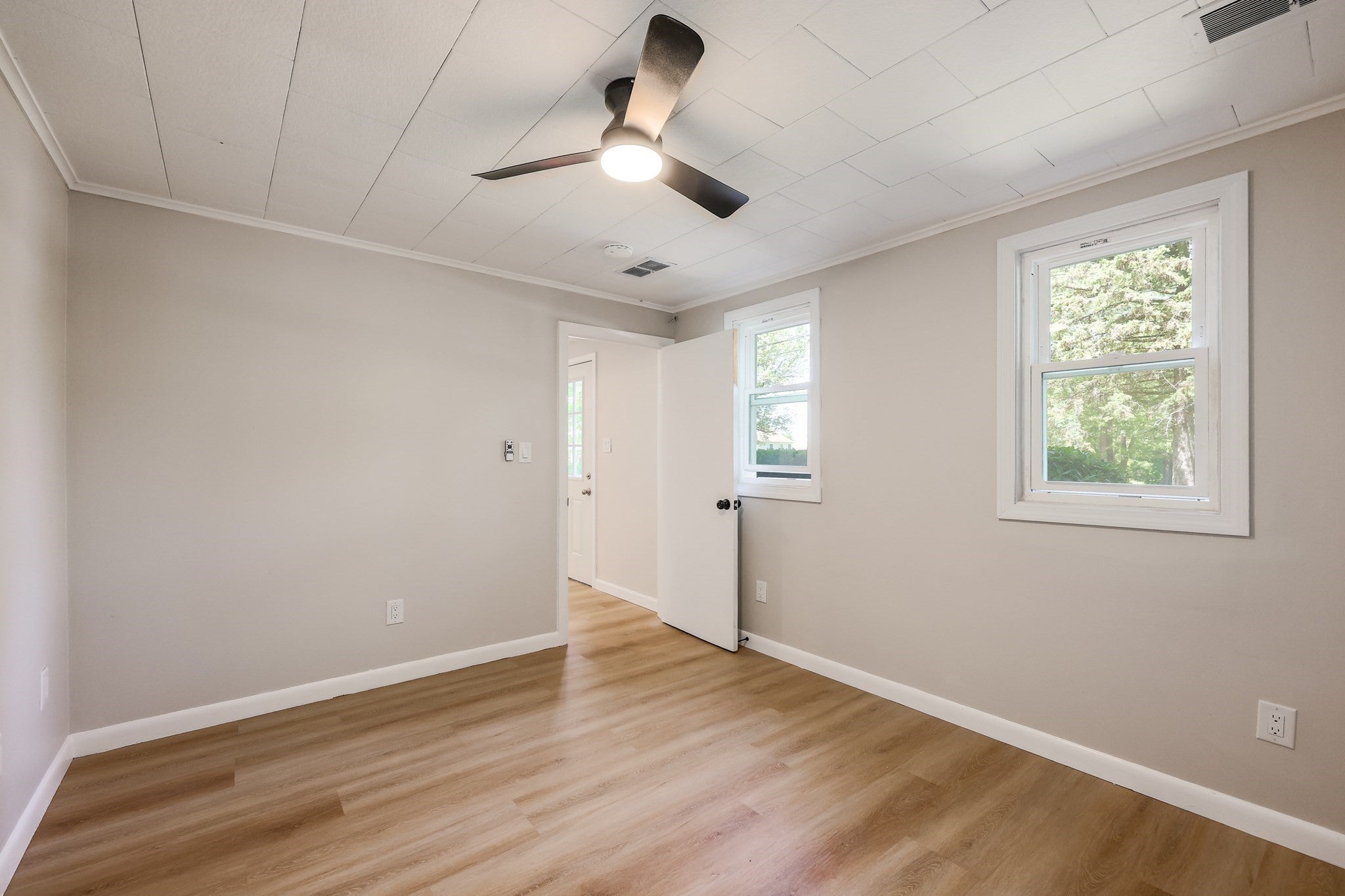181 E Main St, Westborough, MA, 181 E Main St, Westborough, MA Photo #14