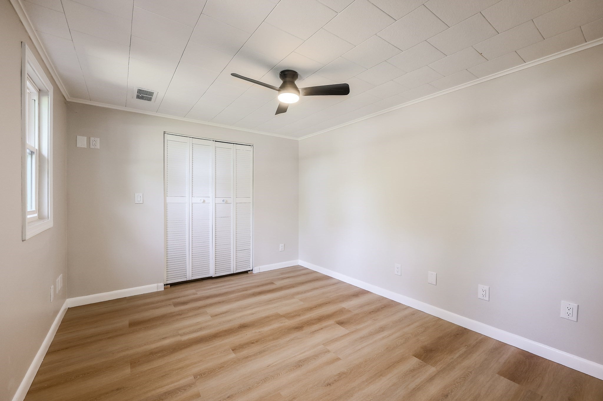 181 E Main St, Westborough, MA, 181 E Main St, Westborough, MA Photo #13